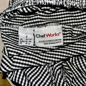 (2 Pairs) MEN’S CHEF WORKS BRAND ESSENTIAL BAGGY CHEF PANTS SIZE S